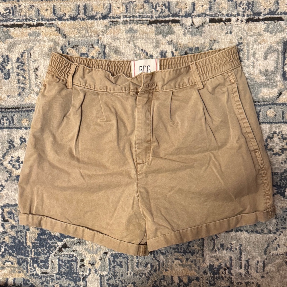 BDG Women's Cargo Shorts in Tan